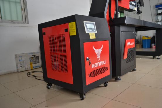 350W 500W YAG Laser Welding Machine For Stainless Steel / CS Metal