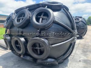 China Economical Pneumatic Rubber Fender , Yokohama Marine Fenders wholesale