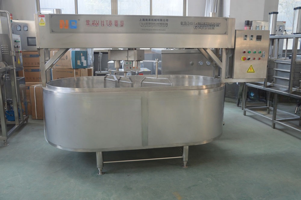 17.5KW Homogeneous Emulsifying Vat Jacketed Cheese Vat for Large-scale Production
