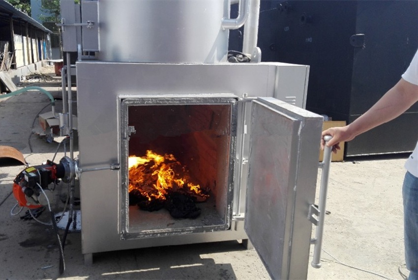 Customized Color Low Operating Costs Incinerators For Industry Solid Waste Treatment