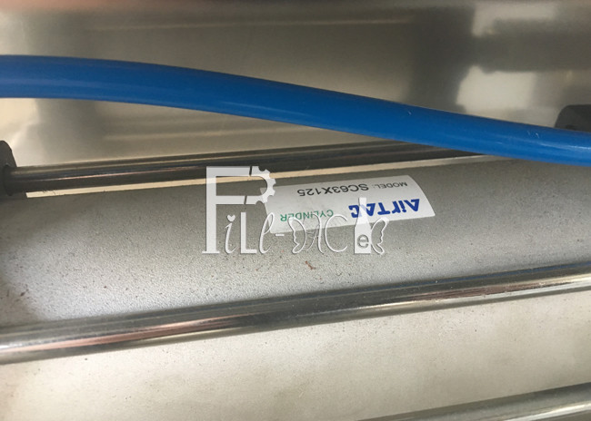 Sanitary 3 In 1 Barrel Filling Line With Light Checker