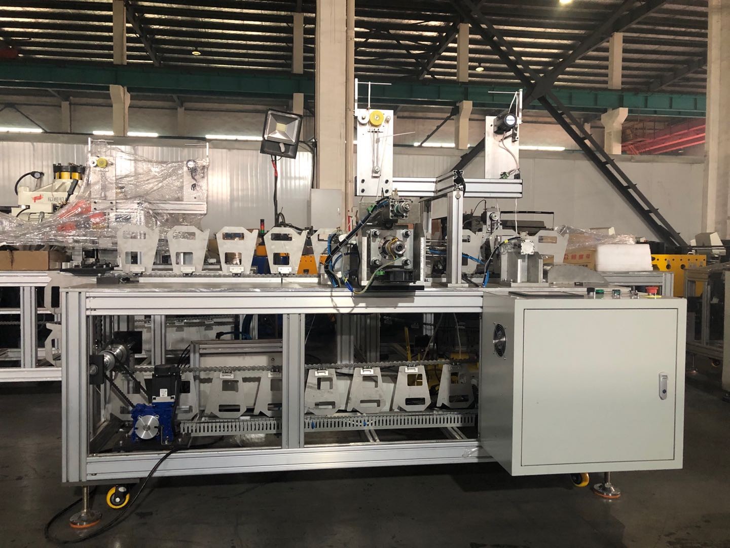 High Speed Ultrasonic KN95 Earloop Mask Machine