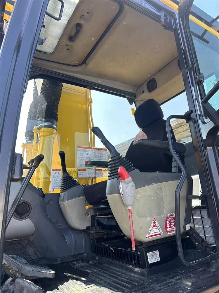 Cummins Engine Used Komatsu Excavator PC120 1860 Working Hours 90% Construction Equipment