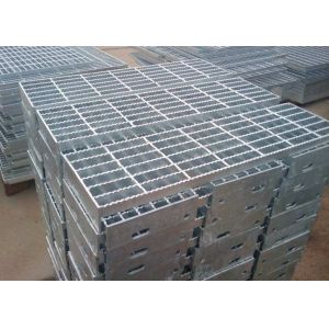 Checkered Plate Nosing Galvanized Steel Stair Treads 25mm x 3mm