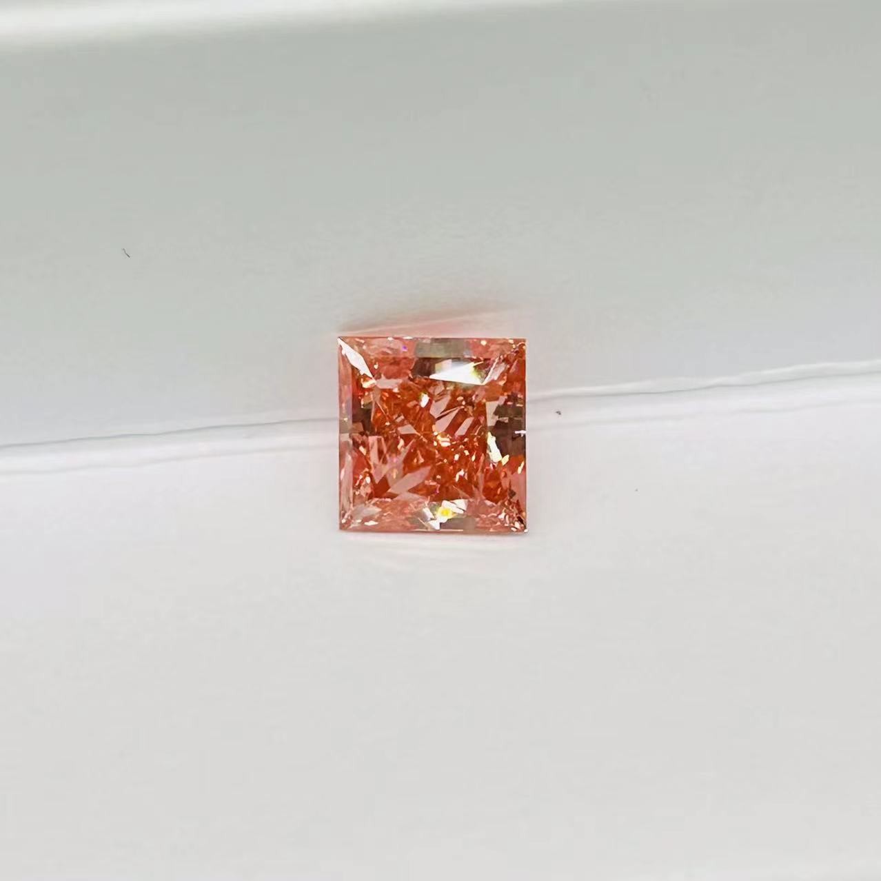 2.42 CVD Lab Grown Pink Diamonds Princess Without Inlay Cultivation
