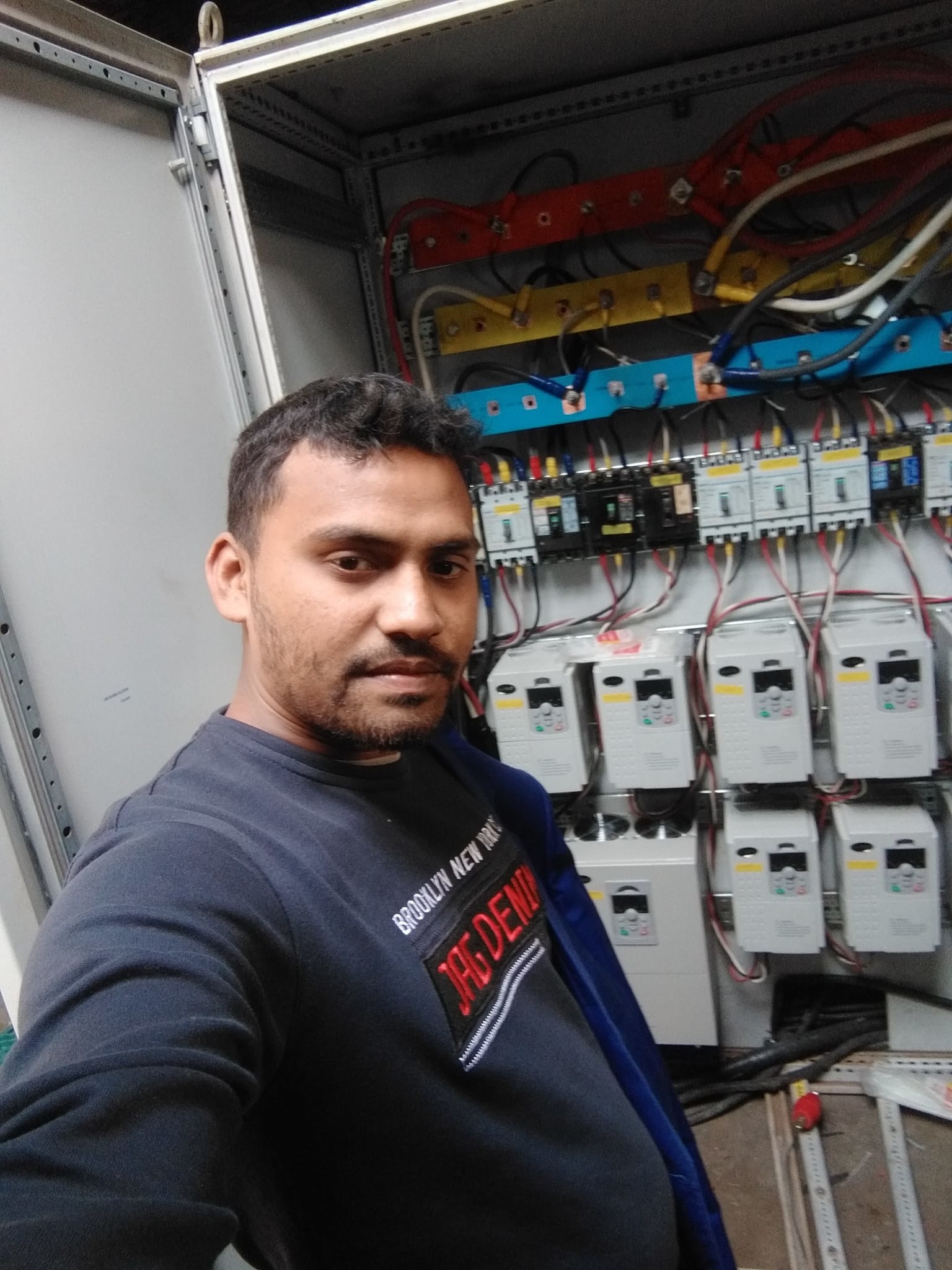 Inomax AC Low Voltage VFD Distributor For Grundfos Pumps And Xylem Pumps