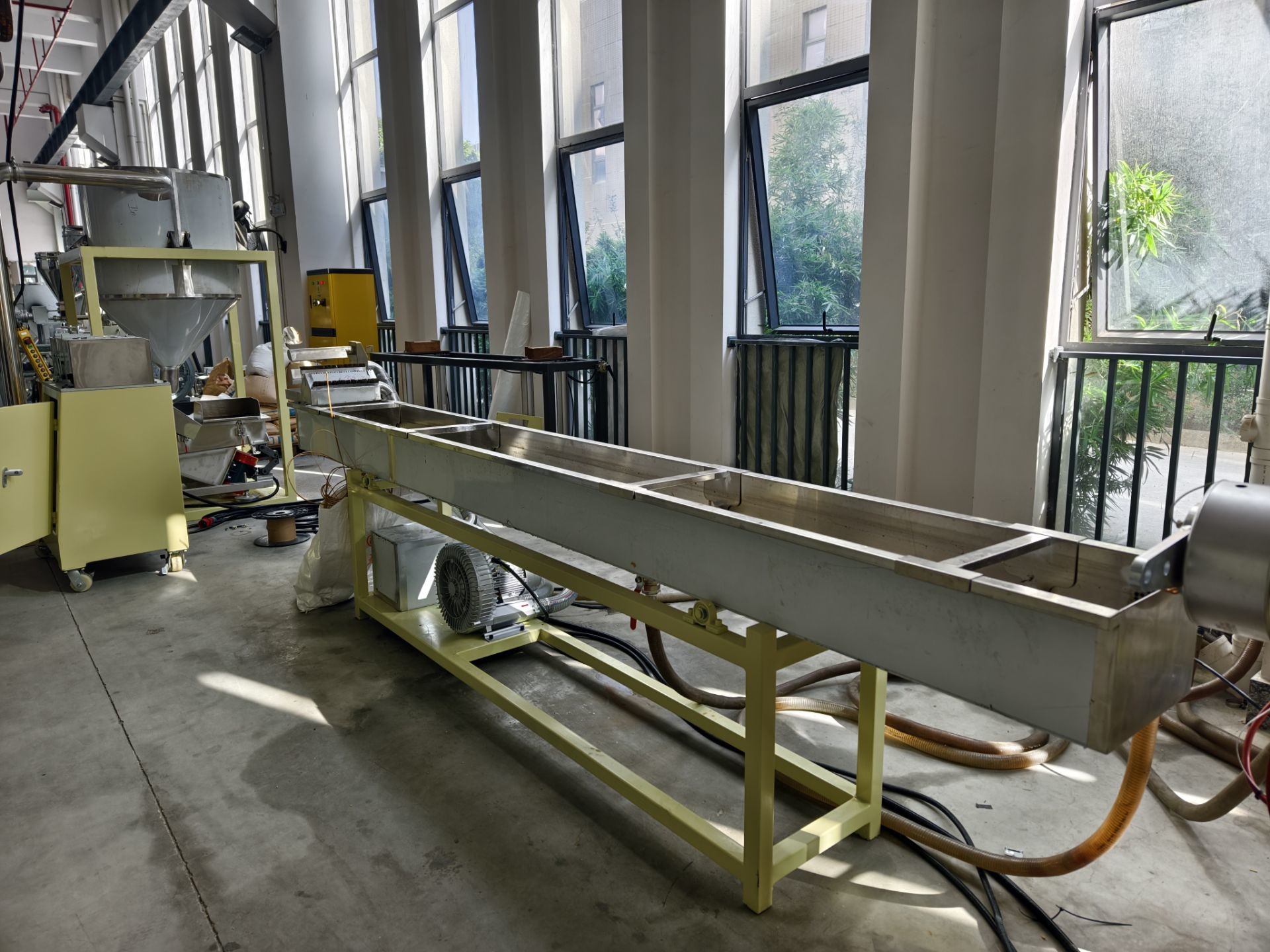 PET Twin Screw Plastic Granules Extruder Machine 100-500kg/Hr Capacity
