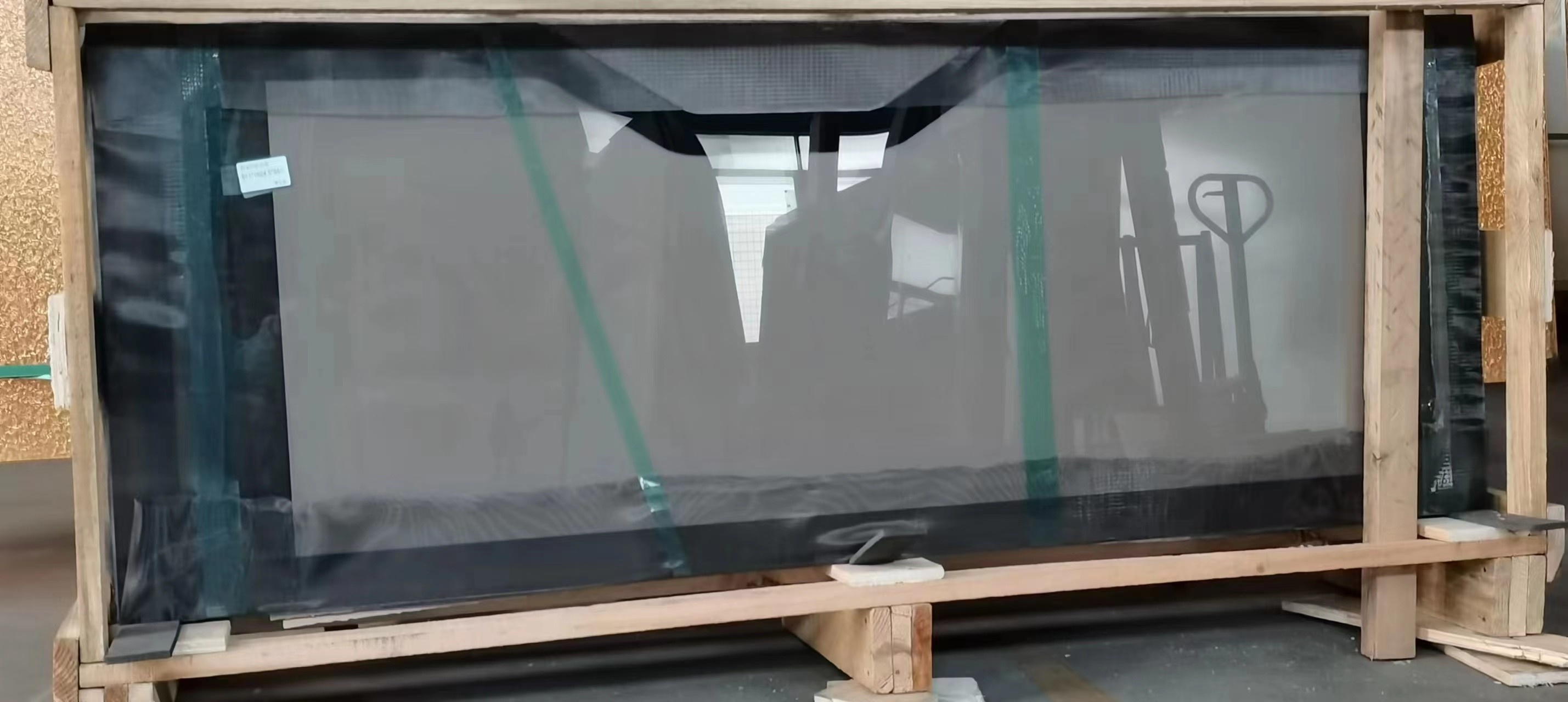 900mm Curve Shape Radiation Shielding Glass And Radiation Resistant Tempered Glass