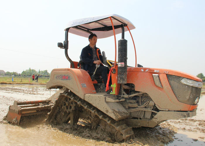 73.5kw Farm Crawler Tractors