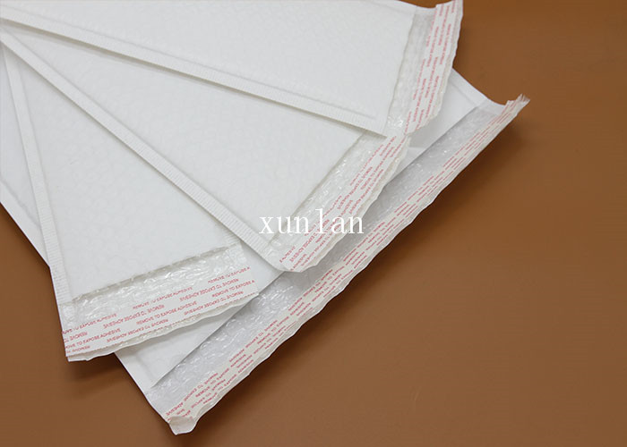 Aluminum Foil Poly Bubble Mailers Padded Envelopes Self Adhesive Tape For Books