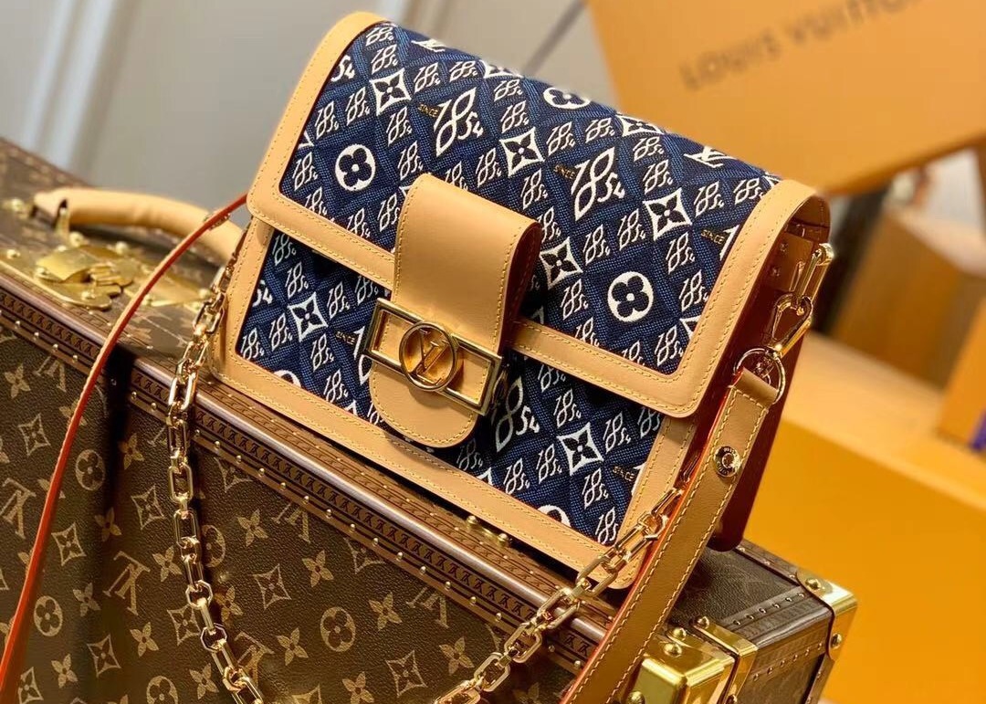 Lock Catch Medium Crossbody 25cm Luxury Chain Bag Monogram Printing