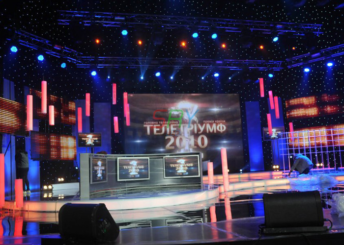 Commercial Hanging LED Display 17222 Dots / Sqm LED Video Screen Rental