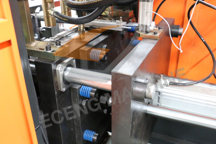 16KW Semi Auto Bottle Blowing Machine 200ml 500ml 1 Litre Blow Moulding