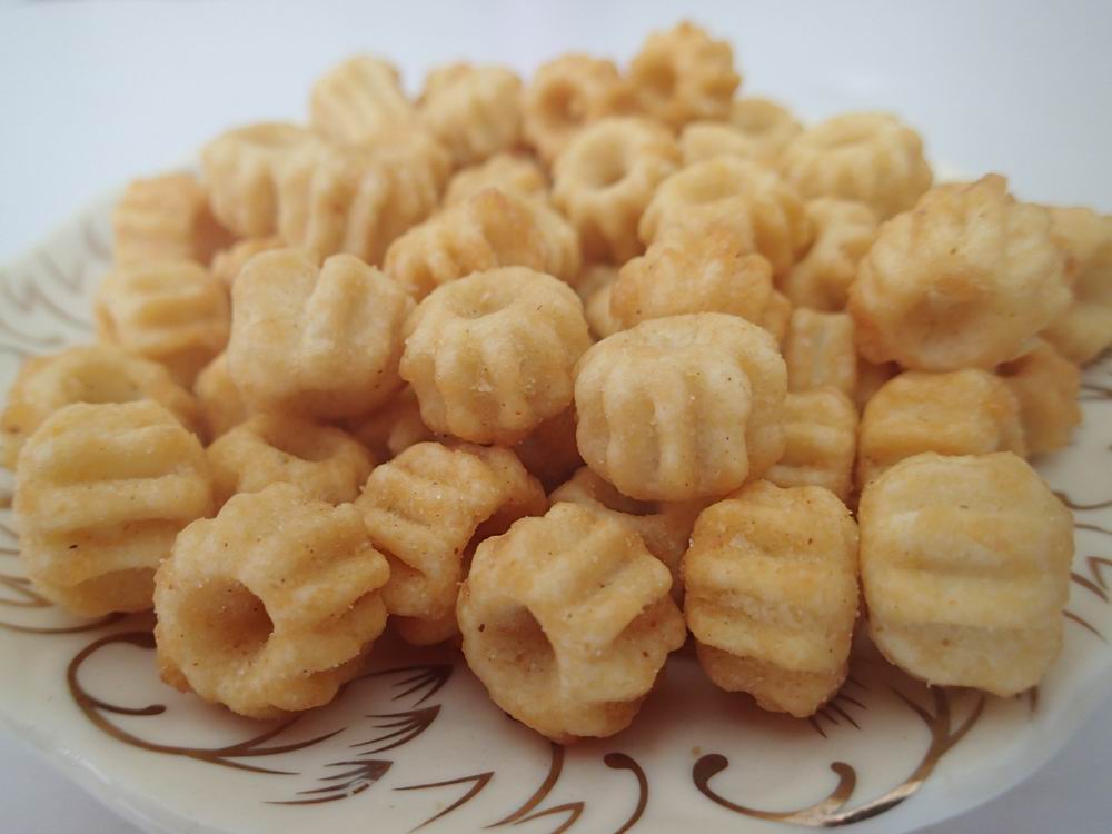 Japanese rice cracker for parties, supermarkets and bars grain snacks crispy rice crackers