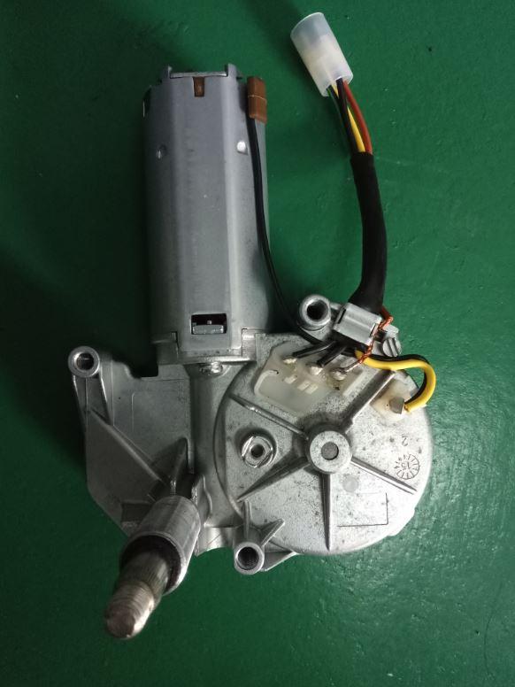 24V Windshield Wiper Motor Waterproof And Safety 1.63KG Optimal Performance