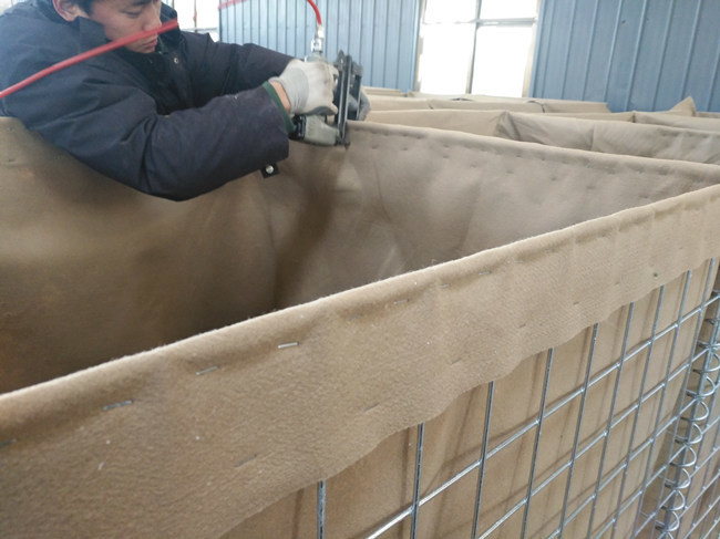 HBGB 350g/Sqm Heavy Geotextile Welded Gabion Mesh Noise Barrier Wall