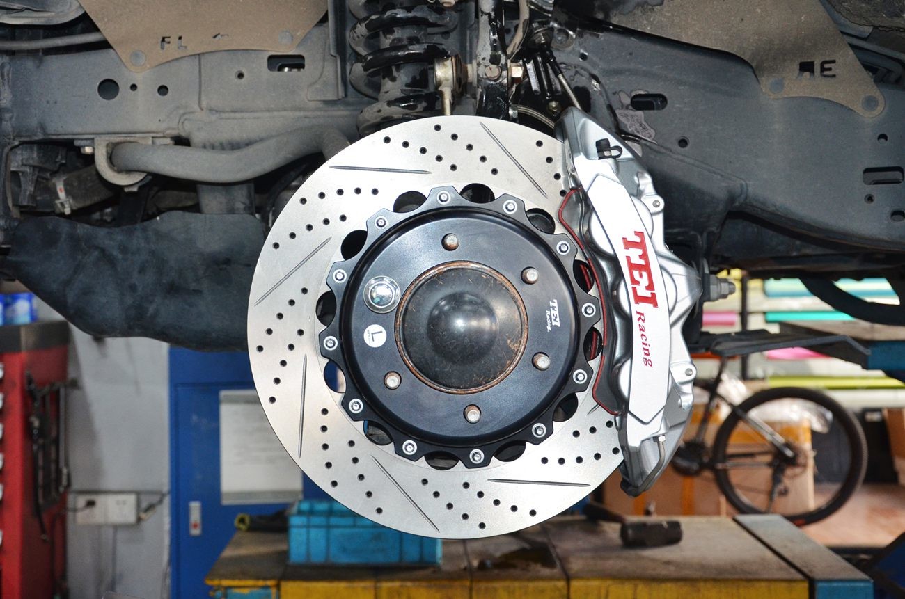 BBK Big Brake KIt 6 Piston Brake Kit For Toyota Prado 20 Inch Wheel Front S40 4 Piston Caliper Kit For Rear