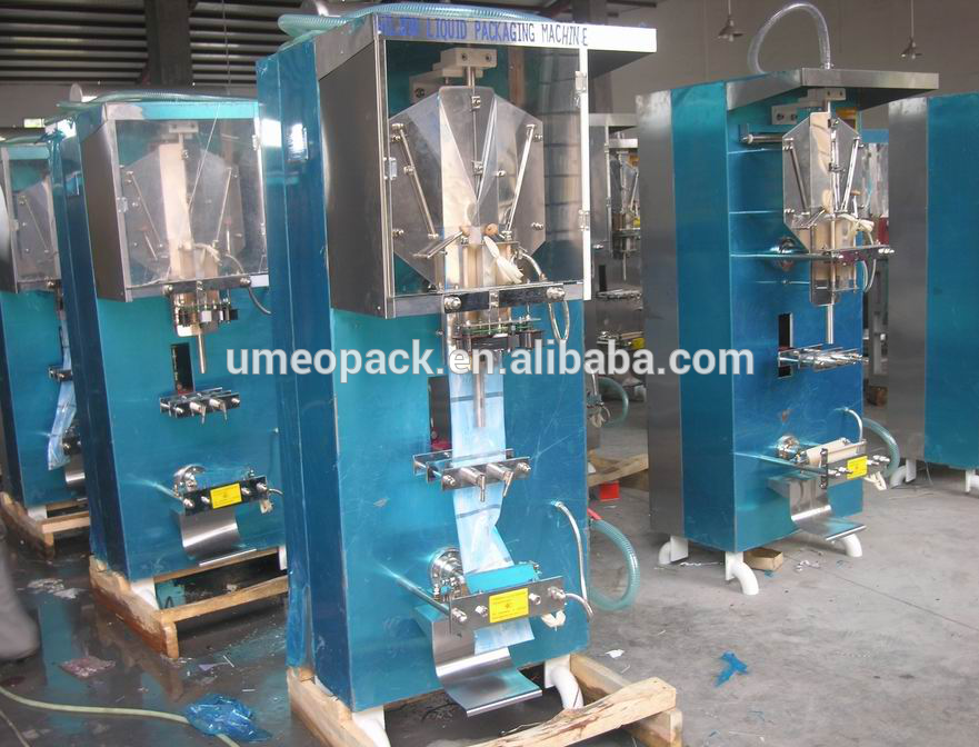 UMEO Low cost automatic liquid plastic sachets drinking mineral water bag filling and packing machine price