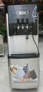 China 220V 50Hz Soft Popsicle Ice Cream Machine R22 Refrigerant wholesale