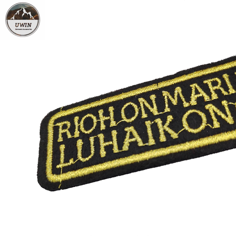 Washable Embroidered Cloth Patches , Iron On Embroidered Patches Customized Desgin