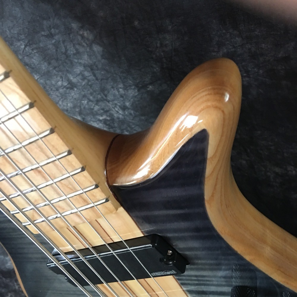 2017 hot 6 string bass guitar.OEM retail new 6 strings electric bass guitar EMS free shipping