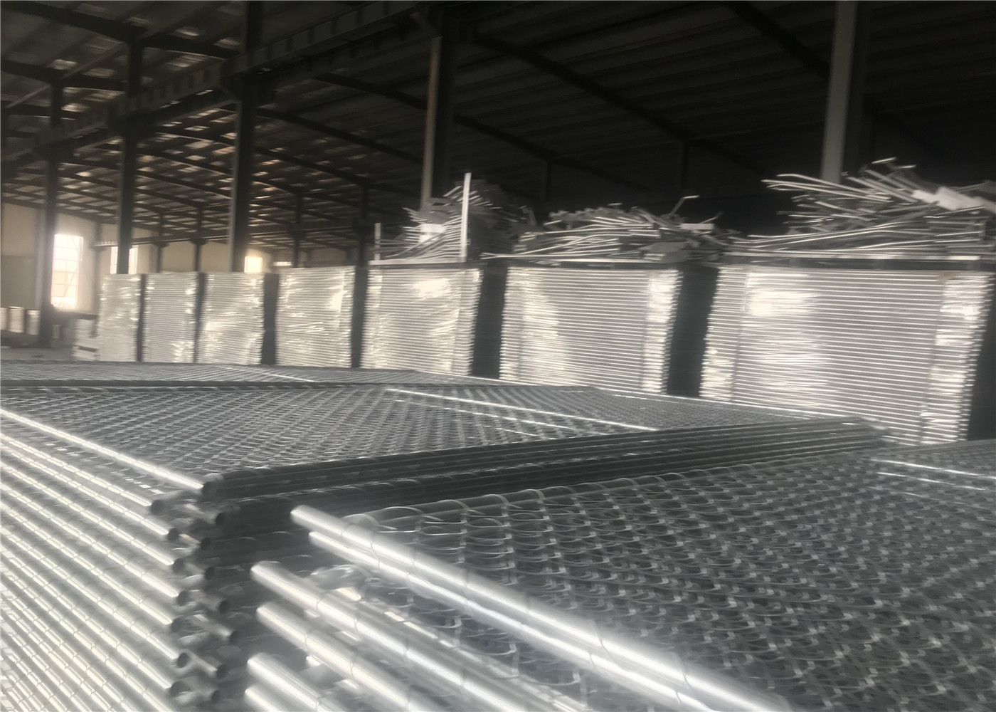 6'X14' /1830mm*4260mm Outer Tube 32mm and cross Brace OD 25mm tubing Mesh aperture 57mmx57mm
