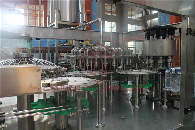 Piston Type Plastic Bottle Filling Machine Monoblock Bottling Equipment