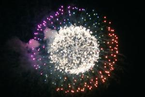 China Wedding Professional Fireworks Display Artillery Shell Fireworks wholesale