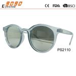 Sunglasses in fashionable design, made of plastic ,suitable for women