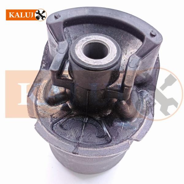 48725-02240 48725-02230 Rear Suspension Bushing Toyota Corolla Matrix