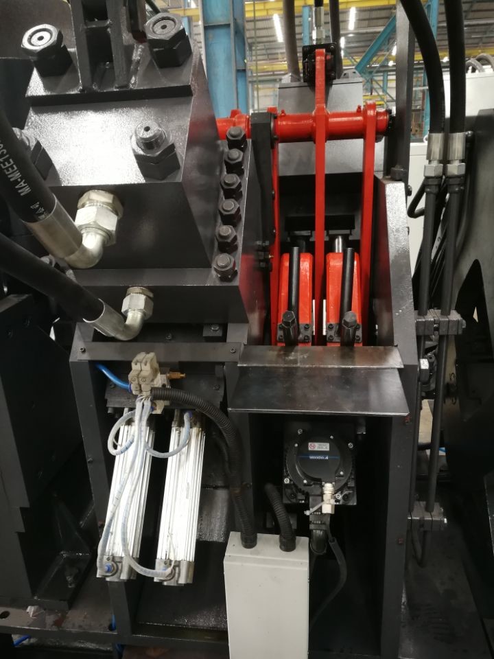 Angle Iron Punching Machine , Angle Iron Cutting Machine Adopt CNC Technology