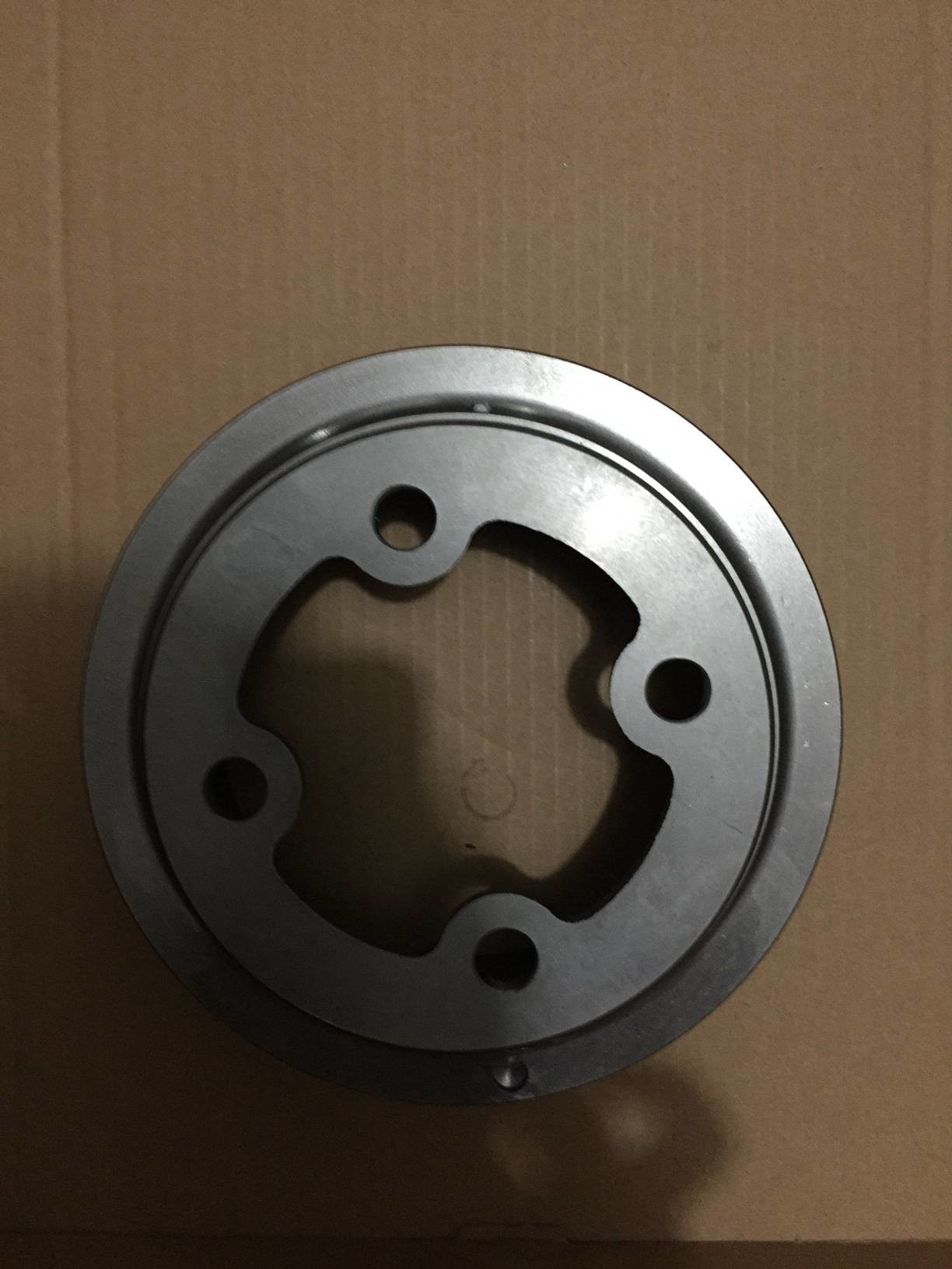 part No. :6742-01-0520 , PULLEY use for pc300-8 engine 6D114