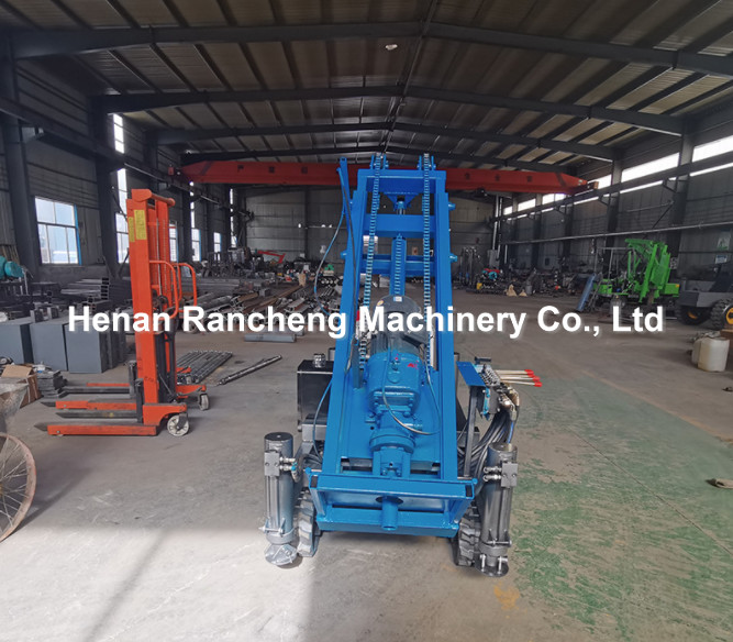 30m Hydraulic Mechanical Transmission Pile Driver With 30HP Diesel Engine