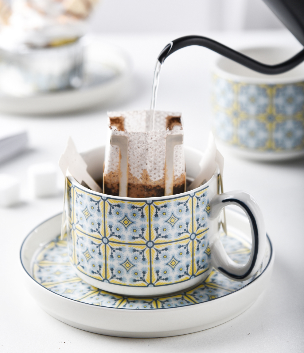 Christmas Gift Tazas Customized 200ml 6.76oz Porcelain Coffee Tea Cup And Saucer