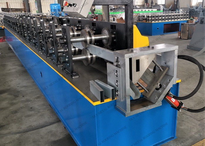 0.05mm Colored Steel Pipe Profiling Machine 2.2kw Square Pipe Roll Forming
