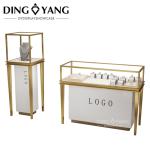 Jewelry Display Counter , Beauty Design Style Durable Sophisticated Enclosed