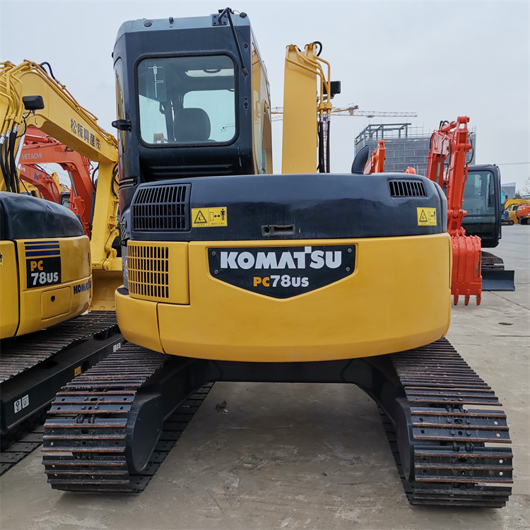 Komatsu PC78 Excavator with Original Hydraulic Valve and 7TON Operating Weight at Good