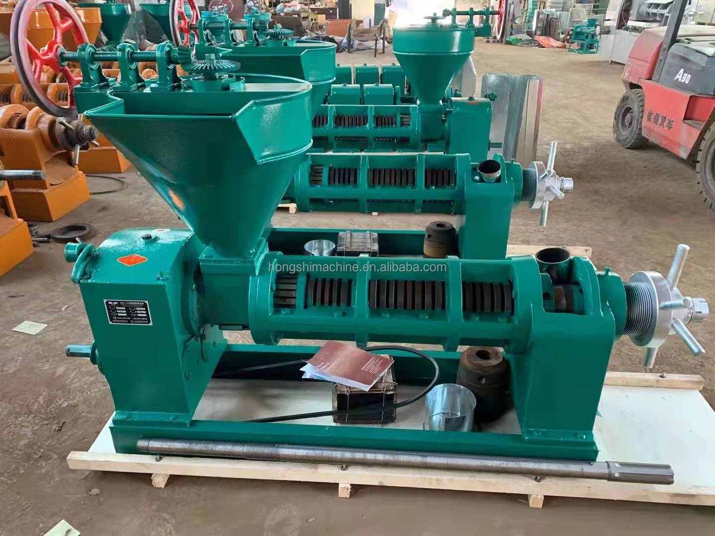 Factory price small peanut oil press machine/sunflower almond oil making machine/palm coconut oil maker extractor machine