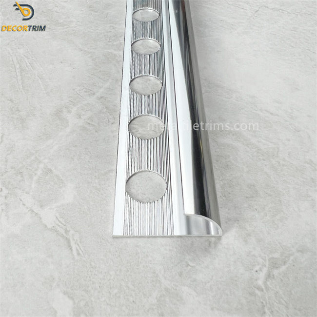 Tolerance 0.1mm Curved Metal Tile Trims Bright Silver Edge Corner 、