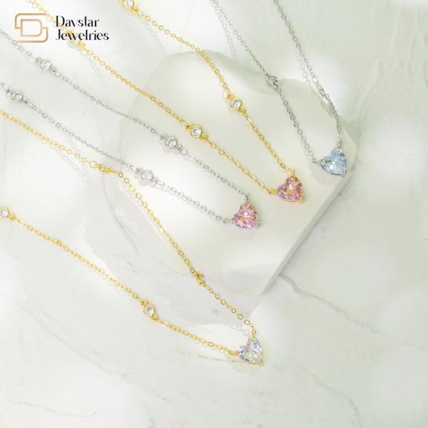 Women Choker Necklace 18k Gold Jewelry Heart Diamond Zircon Pendant Thin Chain