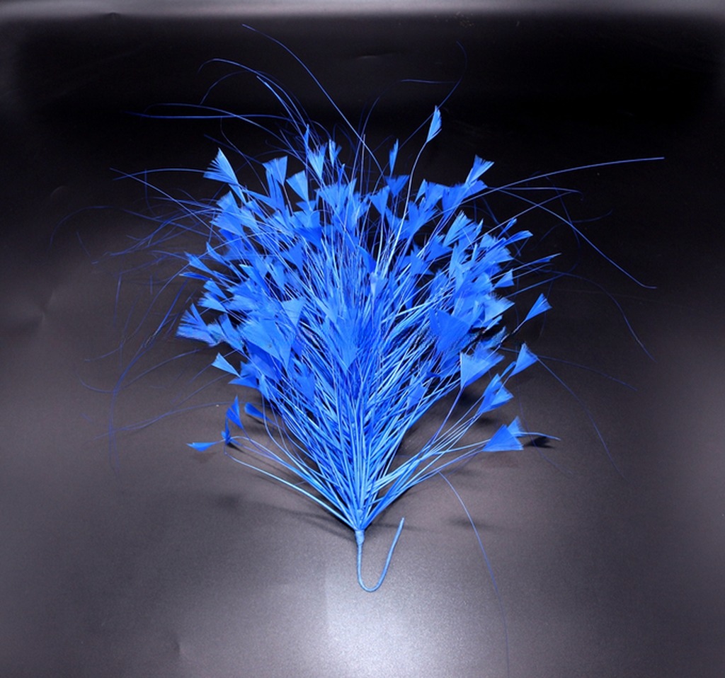 Create Stunning Party Decorations with a Dyed Goose Feather Tree and Wire Accessory