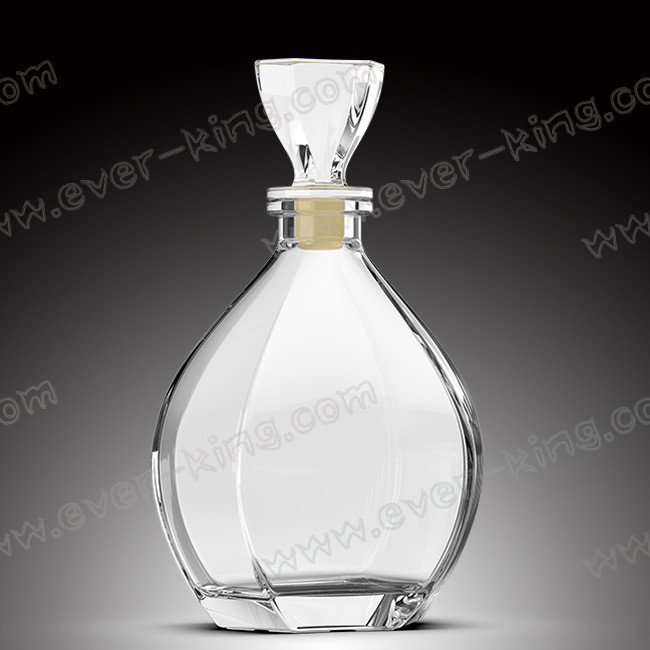 SGS Cork Sealing White Glass 750 Ml Whiskey Bottle