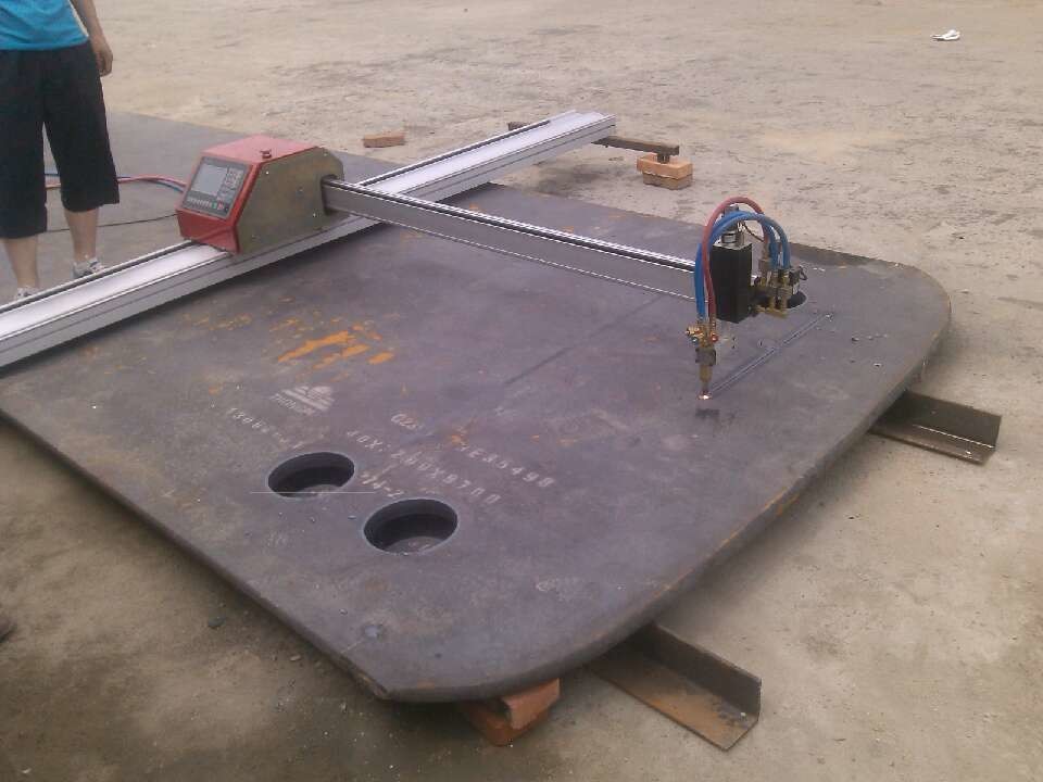 Chinese excellent quality portable cnc plasma cutting machine