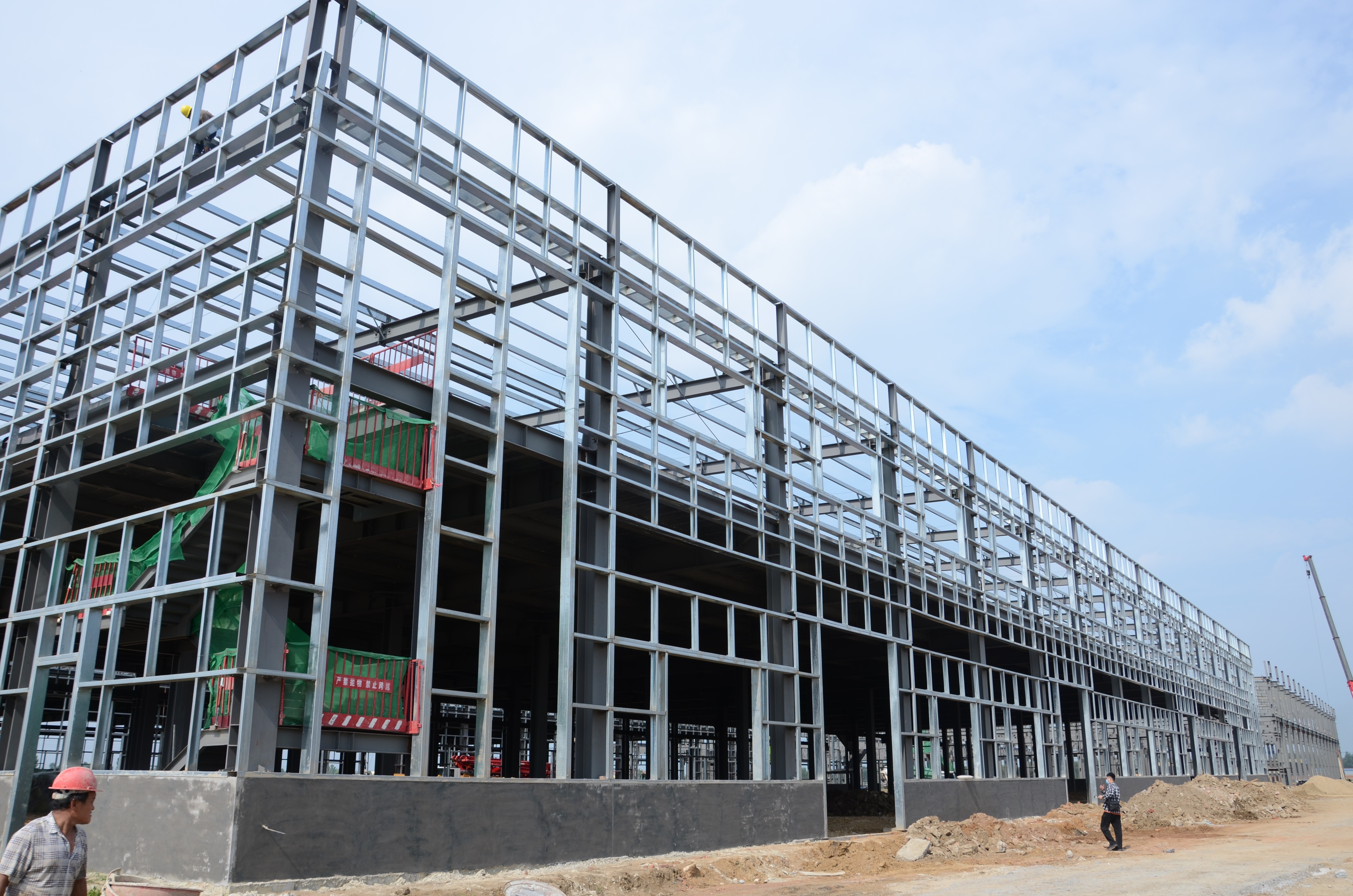 Earthquake Resistant Q355 Industrial Steel Building Metal Warehouse Building Construction