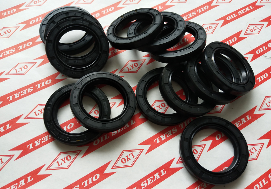 TC framework oil seal,model 34*50*7,NBR material,color is generally biack and brown.