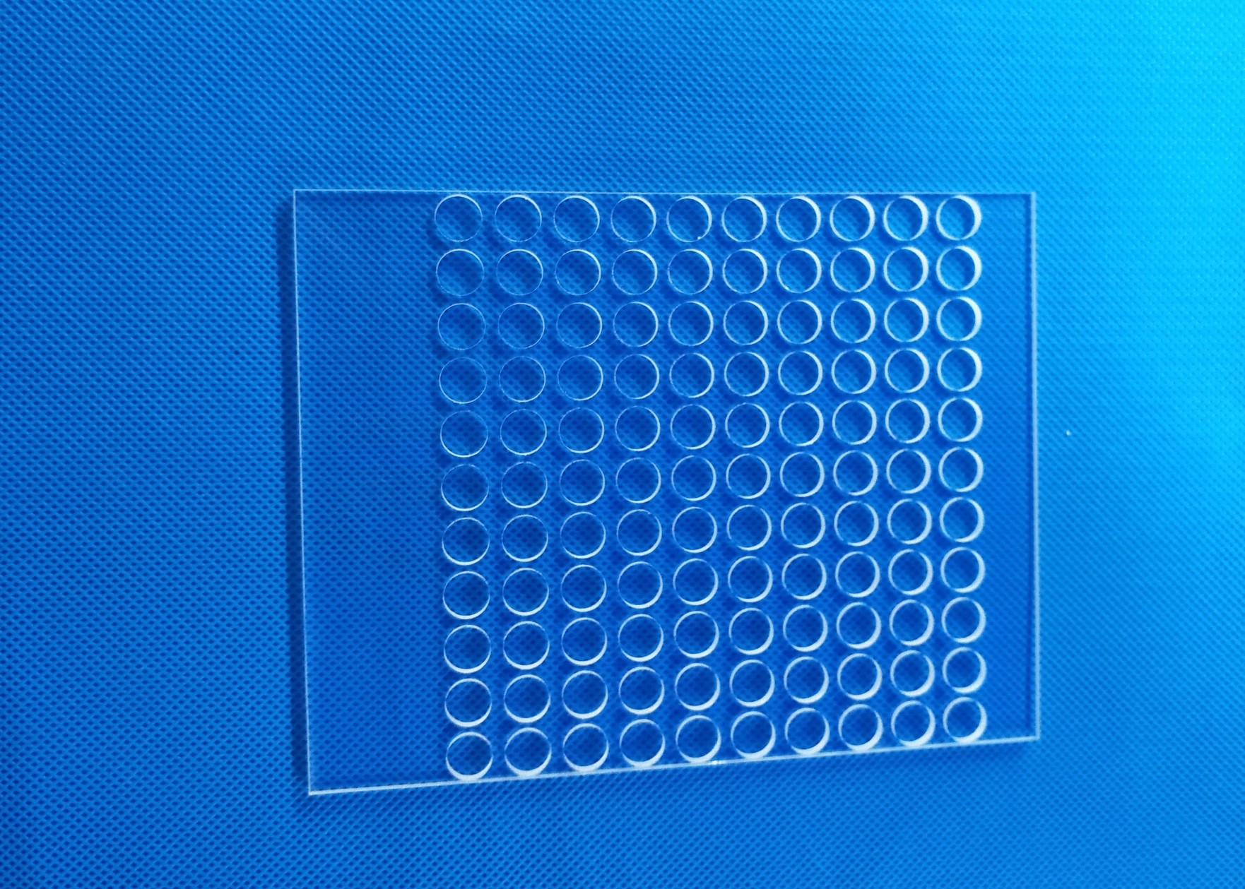 Bright Precision Glass Machining Long Lifespan Light Weight UV Transparency