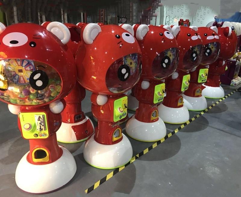 Amusement Coin Operated Prize Out Gifts Toys Gashapon Capsule Balls Game Machine For Kids