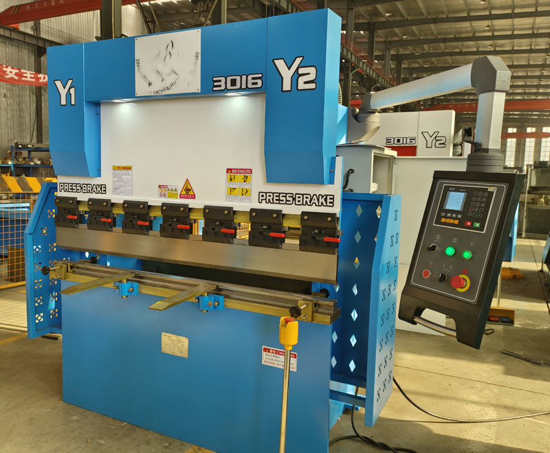 E21 Nanjing 30 Tons Hydraulic Press Brake Bending Machine Small NC Smart Hydraulic Press Brakes 1600