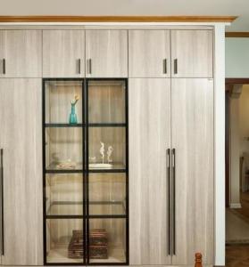 China Lacquer Door PVC Wardrobes For Bedroom Moistureproof wholesale