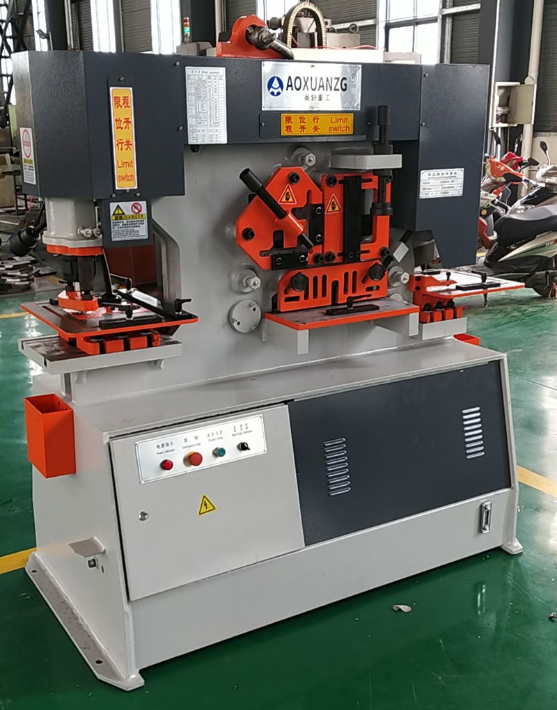 220V Single Phase Hydraulic Ironworker Machine Customized For Pipe Cutting